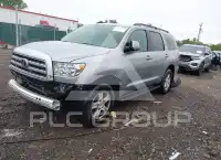2011 Toyota SEQUOIA фото