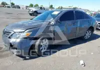 2011 Toyota CAMRY фото
