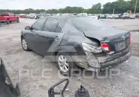 2011 Toyota CAMRY photo