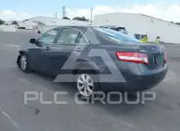 2011 Toyota CAMRY фото