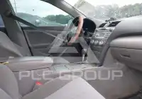 2011 Toyota CAMRY фото