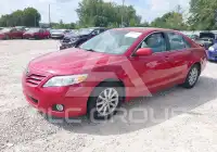2011 Toyota CAMRY фото