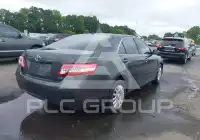 2011 Toyota CAMRY фото