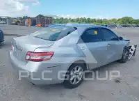 2011 Toyota CAMRY фото