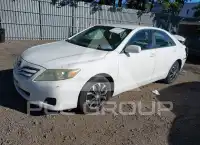 2011 Toyota CAMRY фото