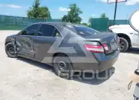 2011 Toyota CAMRY фото