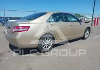 2011 Toyota CAMRY фото
