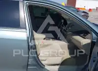 2011 Toyota CAMRY фото