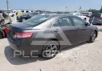 2011 Toyota CAMRY фото