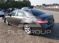 2011 Toyota CAMRY фото