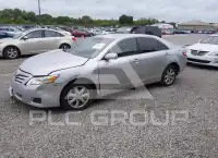 2011 Toyota CAMRY фото