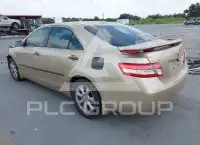 2011 Toyota CAMRY photo
