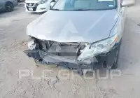 2011 Toyota CAMRY фото