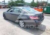 2011 Toyota CAMRY фото