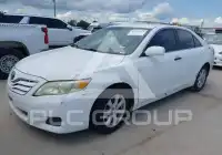 2011 Toyota CAMRY фото