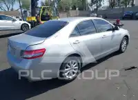2011 Toyota CAMRY фото