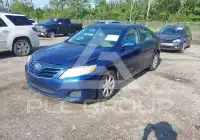 2011 Toyota CAMRY фото