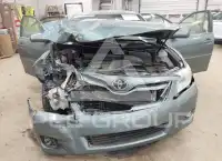 2011 Toyota CAMRY фото