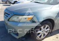 2011 Toyota CAMRY фото