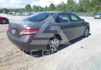 2011 Toyota CAMRY фото