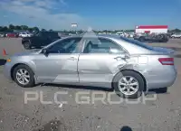 2011 Toyota CAMRY фото