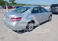 2011 Toyota CAMRY photo
