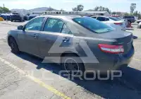 2011 Toyota CAMRY фото