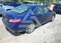 2011 Toyota CAMRY photo
