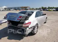 2011 Toyota CAMRY фото