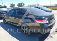 2011 Toyota CAMRY фото
