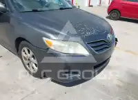 2011 Toyota CAMRY фото