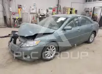 2011 Toyota CAMRY фото