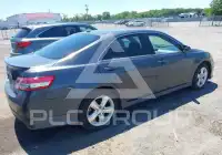 2011 Toyota CAMRY фото