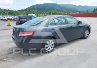 2011 Toyota CAMRY фото