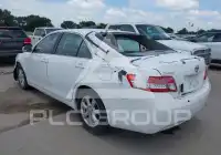 2011 Toyota CAMRY фото