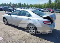 2011 Toyota CAMRY фото