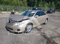 2011 Toyota CAMRY фото