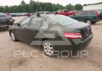 2011 Toyota CAMRY фото