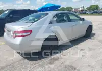 2011 Toyota CAMRY фото
