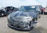 2011 Toyota CAMRY фото
