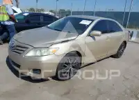 2011 Toyota CAMRY фото