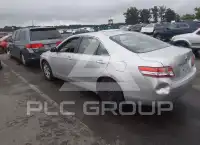 2011 Toyota CAMRY фото