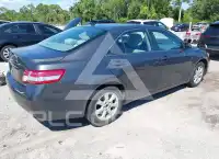 2011 Toyota CAMRY фото