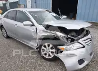 2011 Toyota CAMRY фото