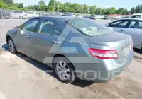 2011 Toyota CAMRY фото