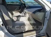 2011 Toyota CAMRY фото