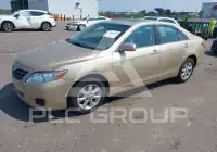 2011 Toyota CAMRY фото