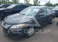 2011 Toyota CAMRY фото