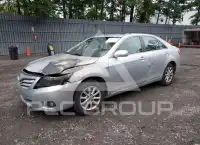2011 Toyota CAMRY фото