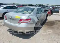 2011 Toyota CAMRY фото
